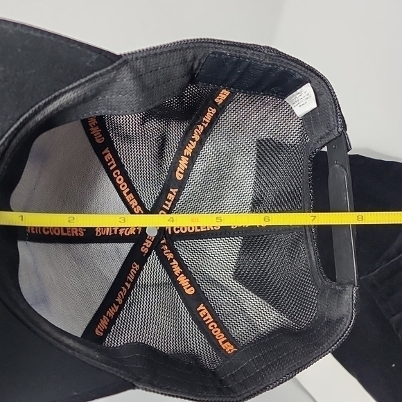 YETI Black Adjustable‎ Baseball Hat - Picture 8 of 9